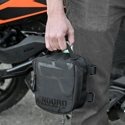 ViaTerra enduro trailpack is easy to carry