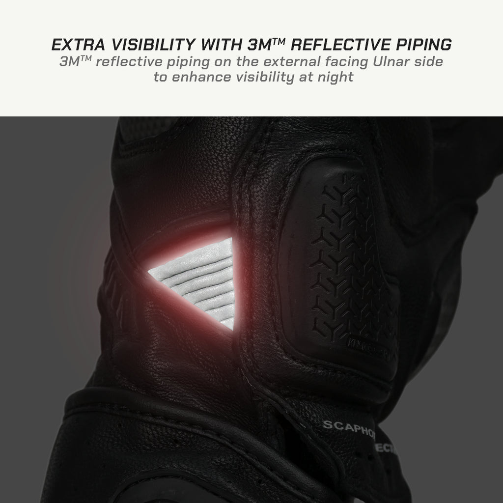color_common Black glove with 3M reflective piping on the external facing Ulnar side, enhancing visibility at night.