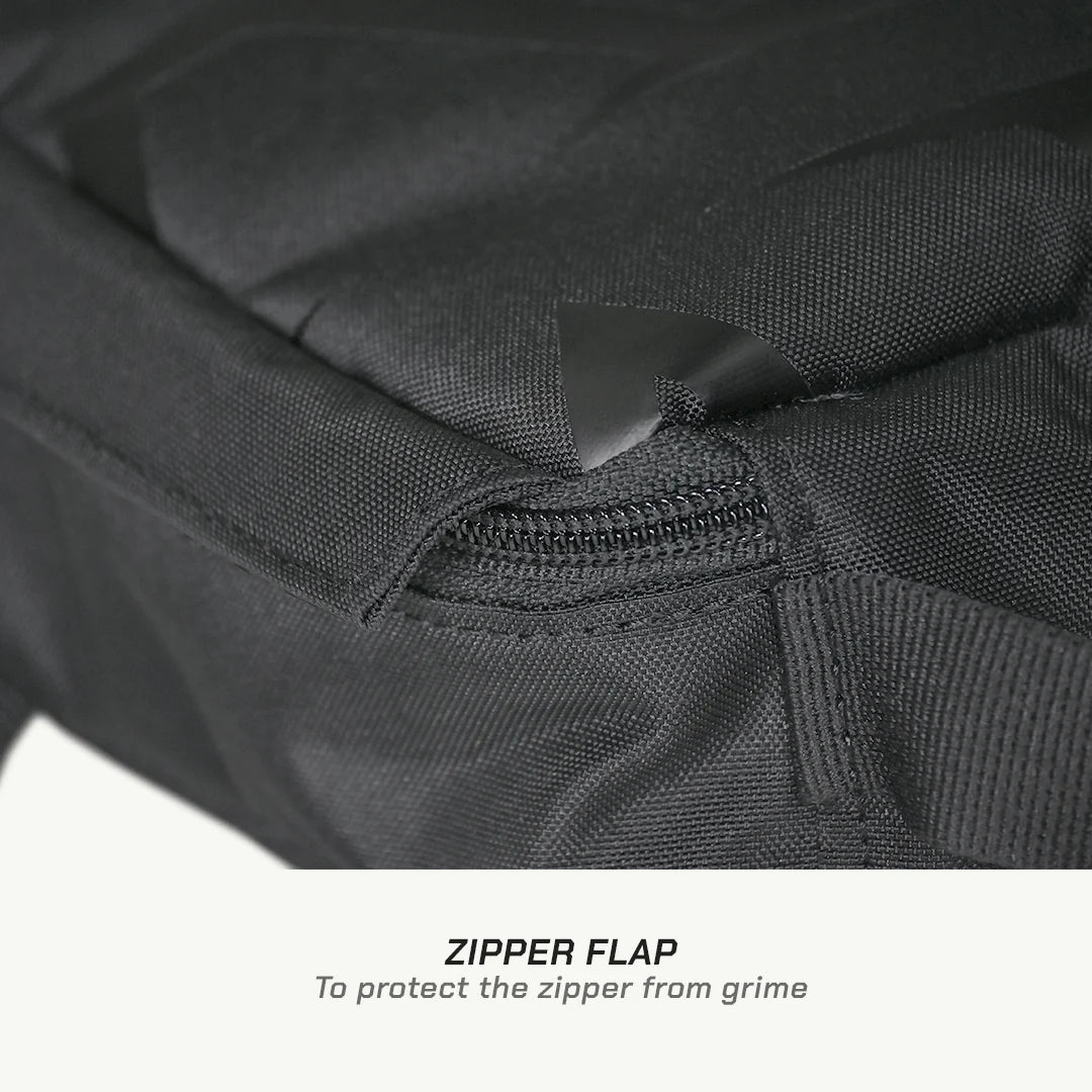 color_common ViaTerra enduro trailpack has zipper flap