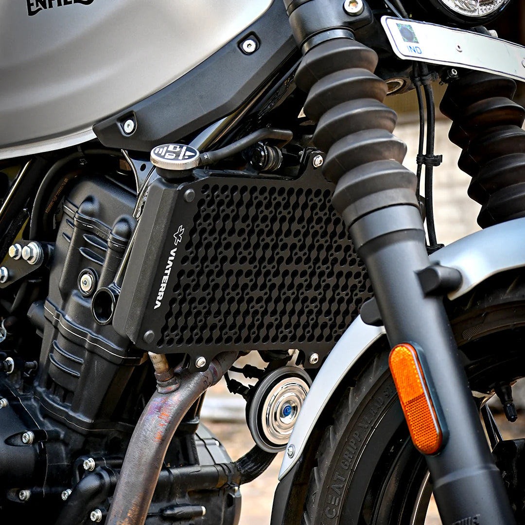 color_common Adjustable Radiator Guard